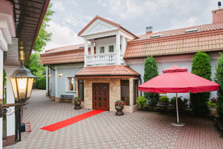 Dom Bankietowy Błonie - ogród