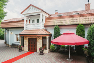 Dom Bankietowy Błonie - ogród